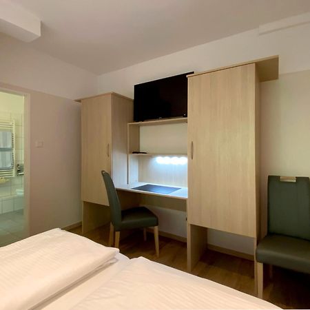Also-Hotel An Der Hardt Вупертал Стая снимка