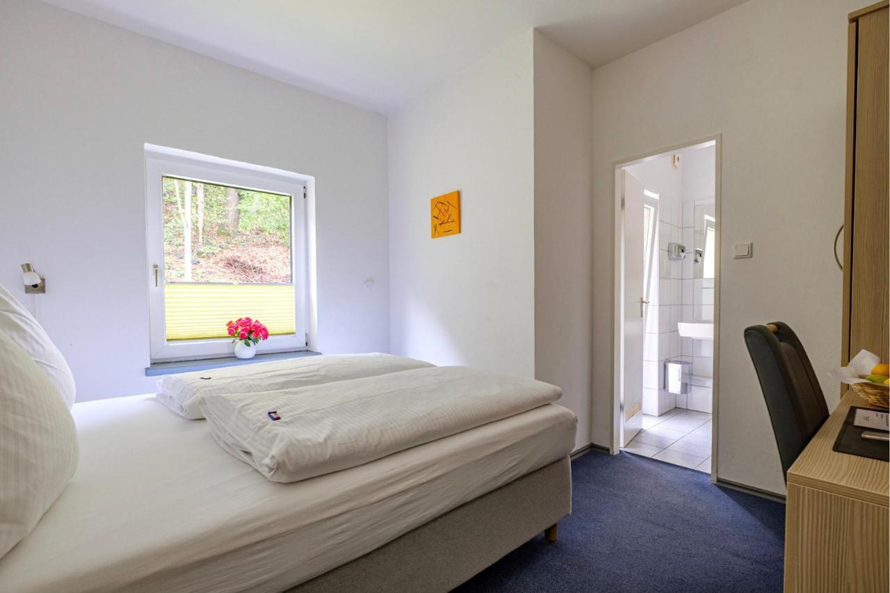 Also-Hotel An Der Hardt Вупертал Екстериор снимка