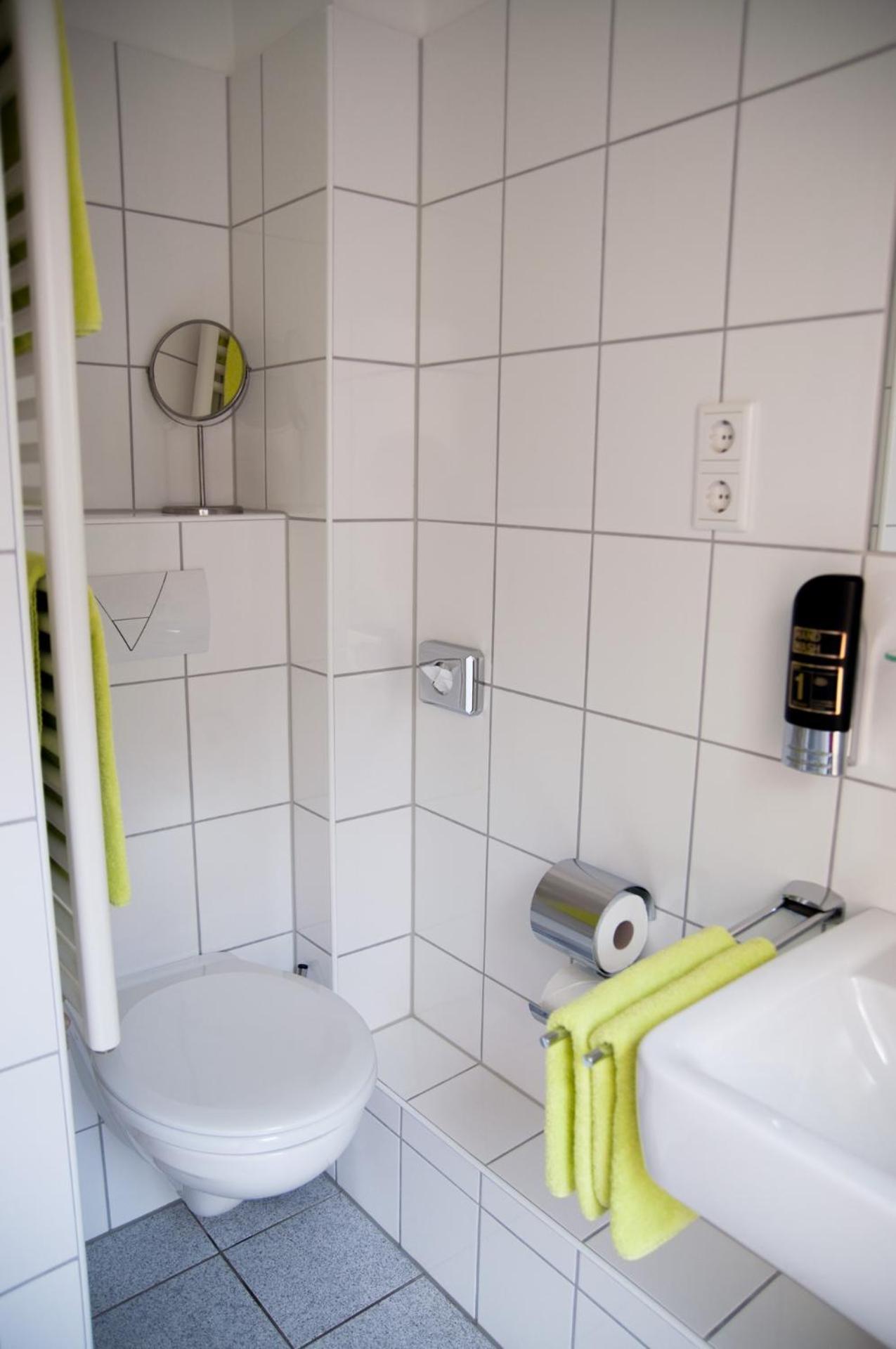 Also-Hotel An Der Hardt Вупертал Стая снимка