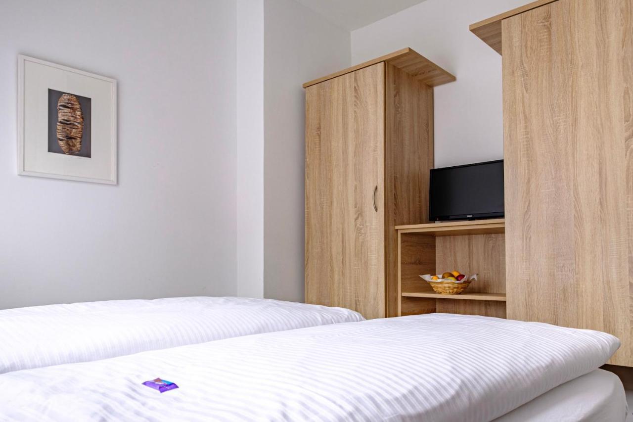 Also-Hotel An Der Hardt Вупертал Екстериор снимка